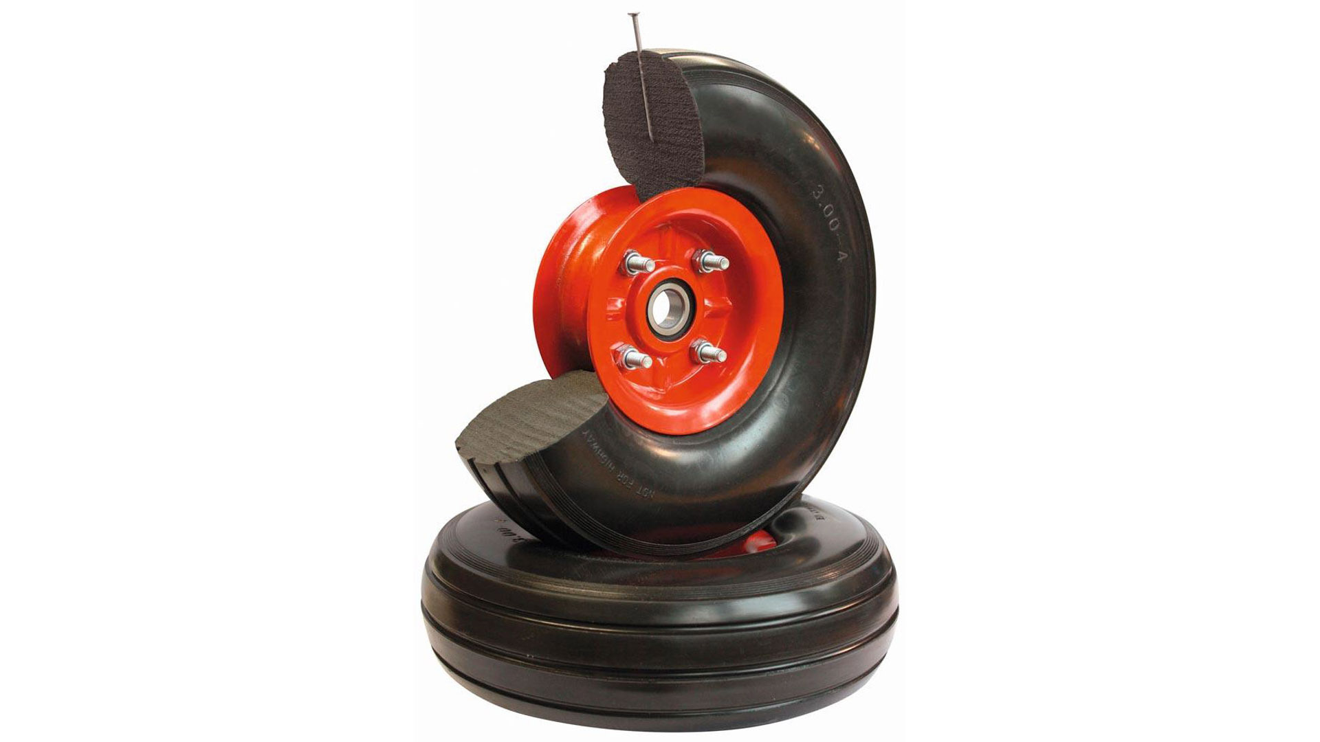 Mehrpreis für pannensichere Räder zu Stahlrohr- und Alukarren