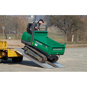 Alu-Verladeschienen, für luftbereifte Fahrzeuge, ohne Schutzrand, Traglast 750 kg/Paar, LxB 3960x305 mm, Preis je Paar