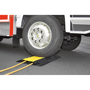 Endstück-Nut, Farbe schwarz, Hartgummimischung, BxTxH 283x600x75 mm