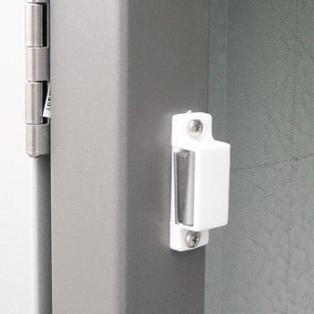 Mülltonnenverkleidung mit Pflanzdach - für 4 Tonnen - 2/3 Stanzung - 1.215 x 2.600 x 830 mm (HxBxT) - Korpus weißaluminium - Pfosten Signalgrau