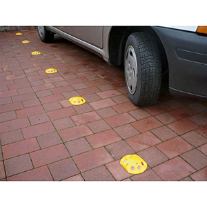 Markierungsknöpfe, gelb, MateriaL PP, mit Reflektoren, 120x140x25 mm, VE 25 Stück, inkl. Befestigungmaterial