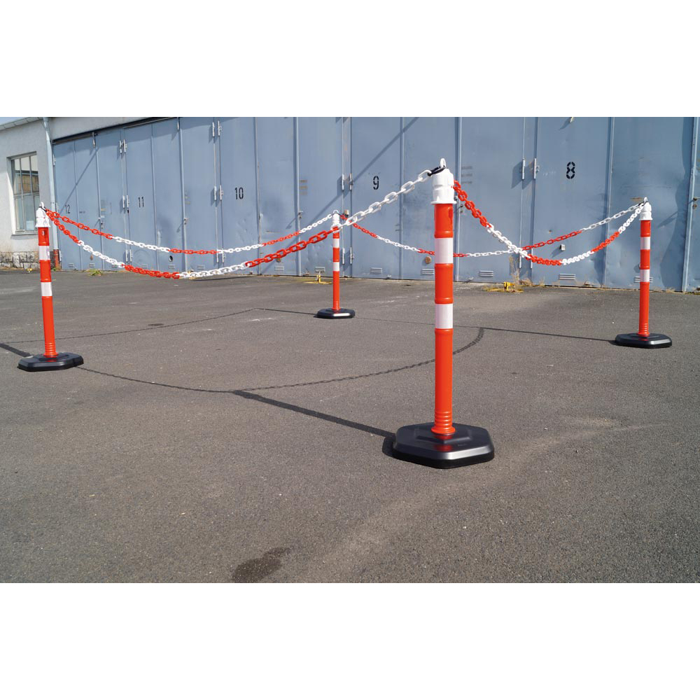 Set mit 4 Kettenständern und 4 Kunststoffketten, L. 3000 mm, max. Absperrlänge 12 m, mit schweren Fuß Höhe 1 m, Gewicht 4,2 kg