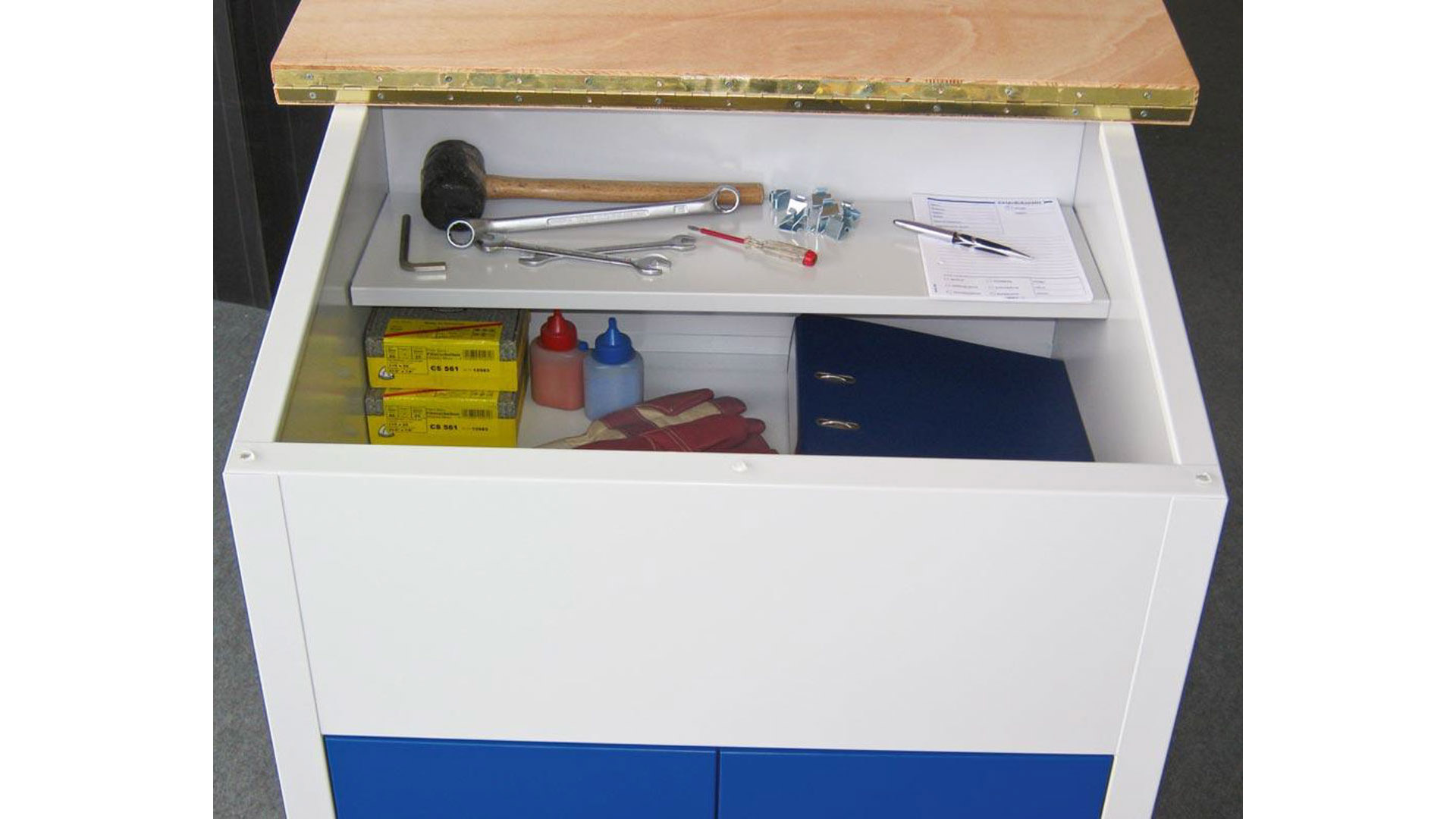 Stehpult mit Schrank