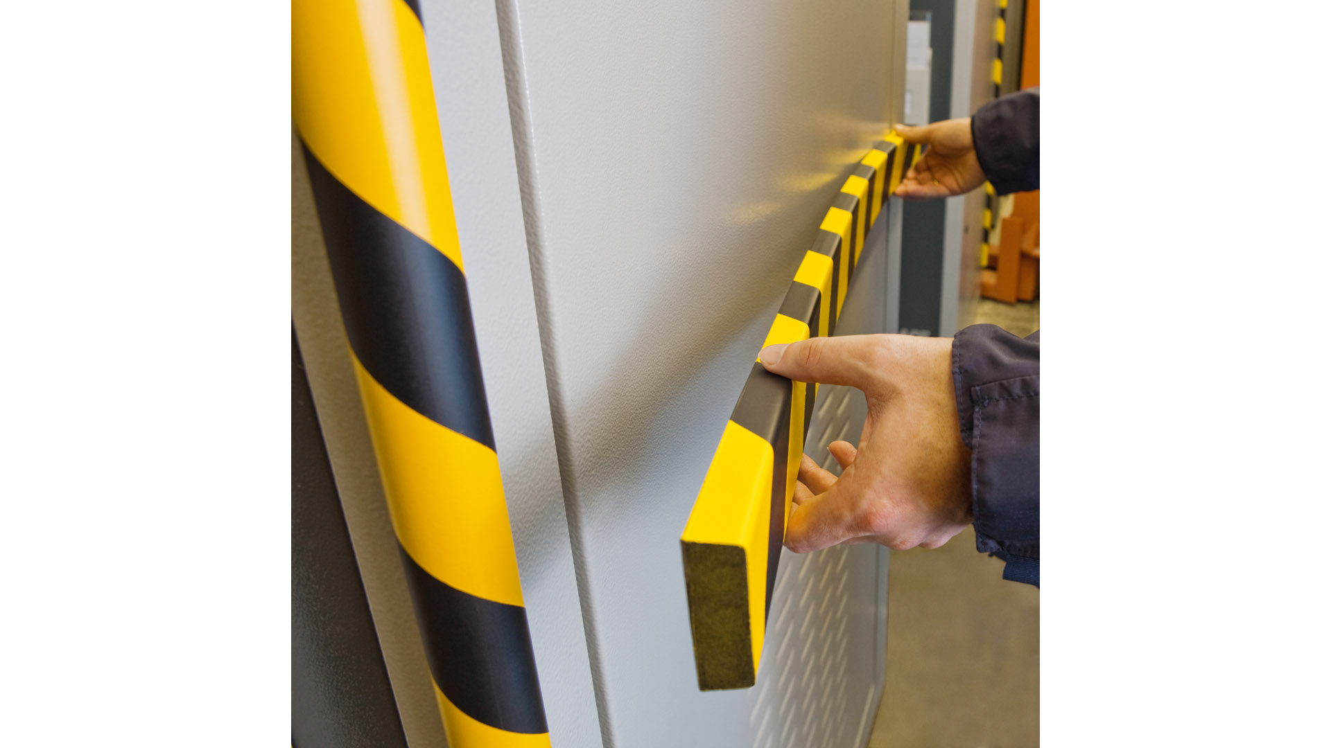 Kantenschutzprofil, Kantenschutz, Winkel, 26x19 mm, gelb/schwarz, selbstklebend, Länge 1000 mm